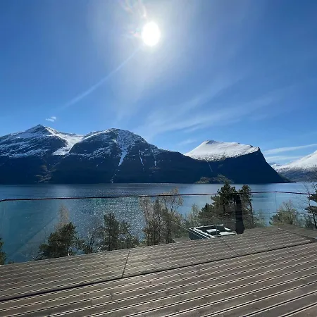 Villa Kristina / Andalsnes Torvik Extérieur photo